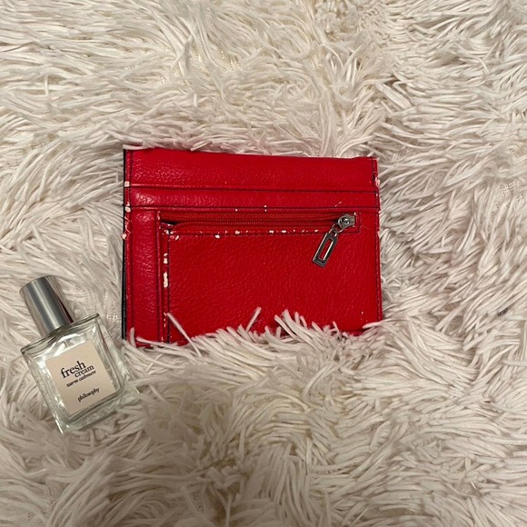 G by guess red wallet - Picture 2 of 3